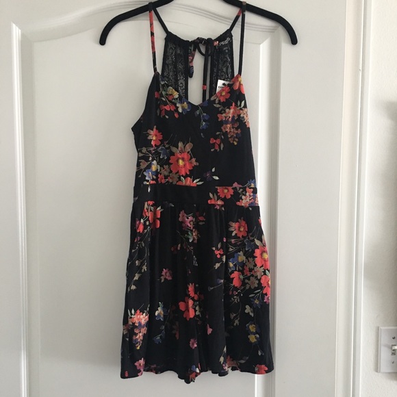 Express romper - Picture 1 of 2